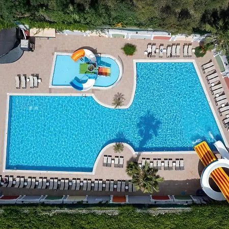 Q Ella Otel