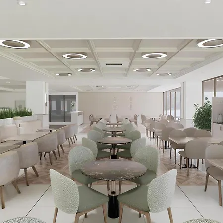 Q Ella Otel Side