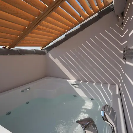 Q Ella Готель Сіде