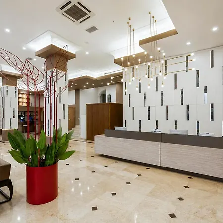 Q Ella Hotel 3*