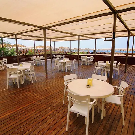 Q Ella Hotel 4*