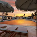 Q Ella Hotel Side